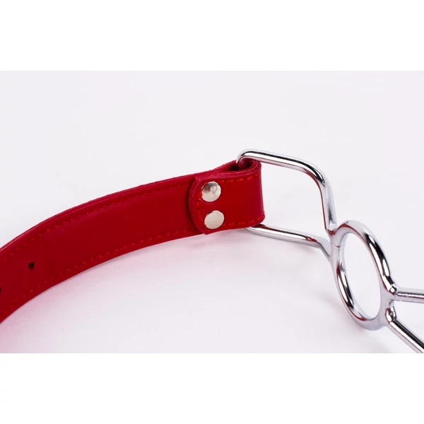 Fém szájterpesz piros szíjjal - Calf softy leather top and lamb leather padding with steel mouth piece