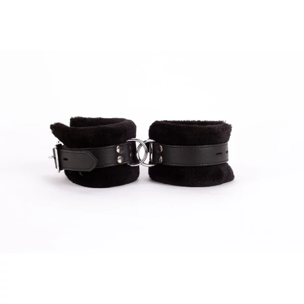 Szőrmés bilincs fekete - Handcuff design made in calf softy leather