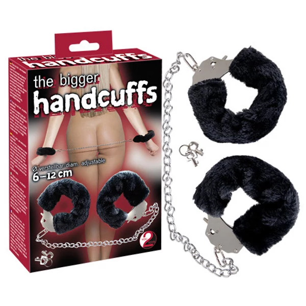 Fekete plüss bevonatú fém bilincs hosszú lánccal Bigger Furry Handcuffs