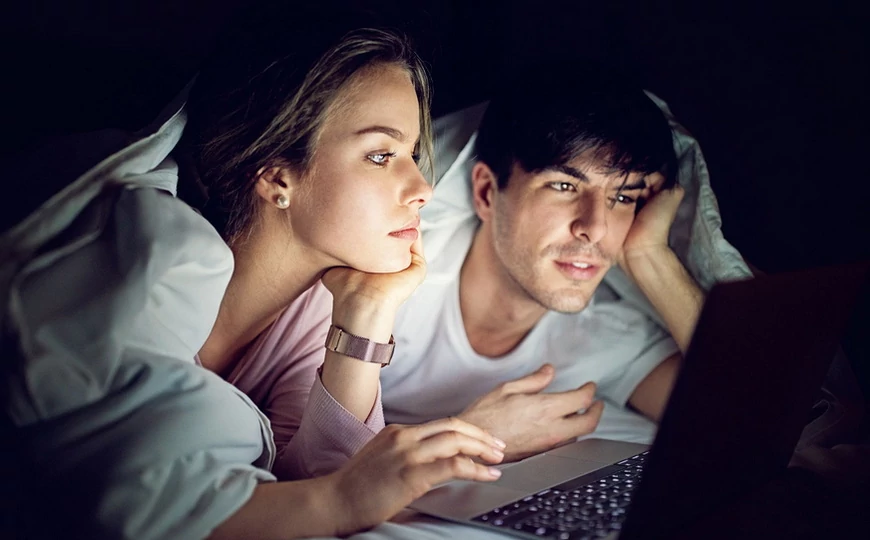 Online szexshopok és offline szexboltok, melyiket válaszd?