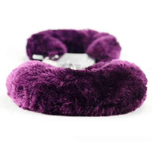 Fetish pleasure fluffy hand cuffs. lila plüssel bevont acél bilincs két kulccsal