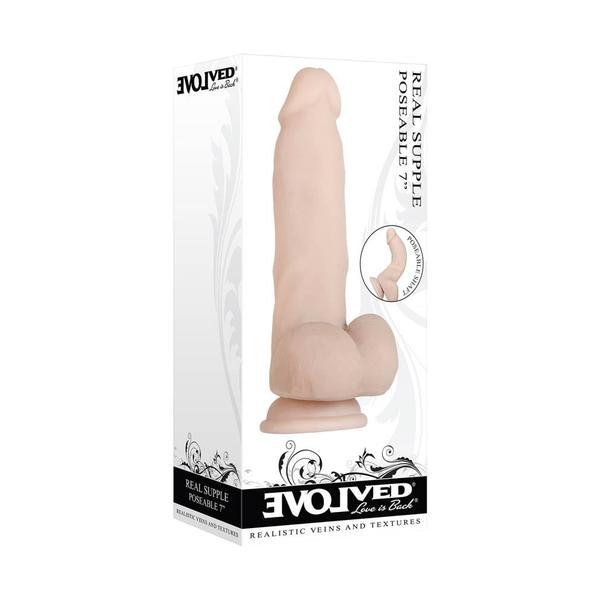 Világos bőrszínű, realisztikus dildó 17,7 cm