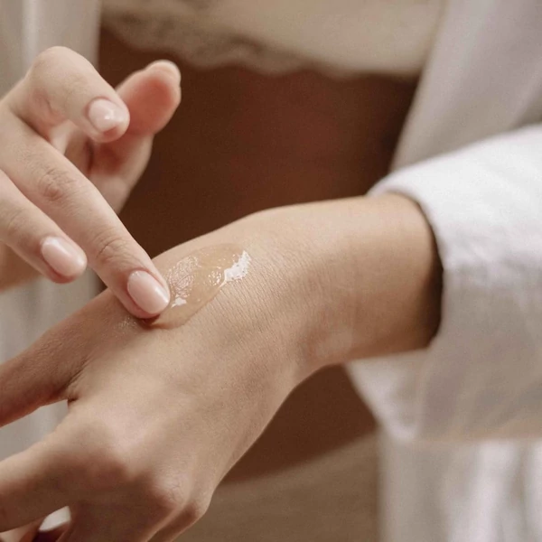 Izgató síkosító szérum nőknek Clitoral arousal serum